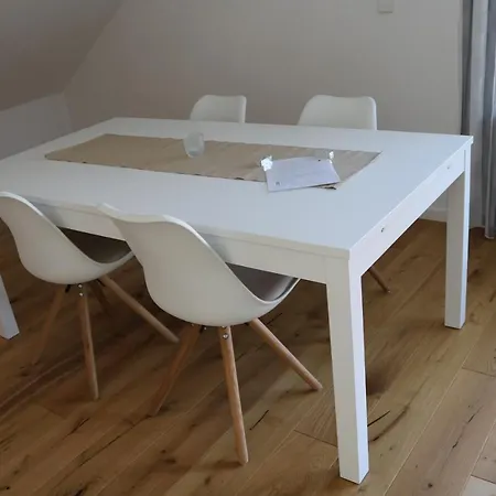 Tuniberglounge - Moderne, Helle Und Grosszugige Daire *