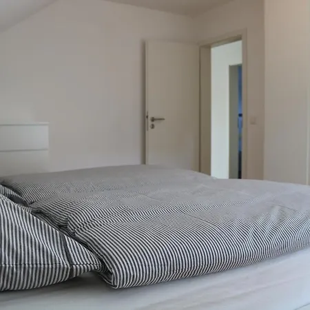 Tuniberglounge - Moderne, Helle Und Grosszugige Daire *